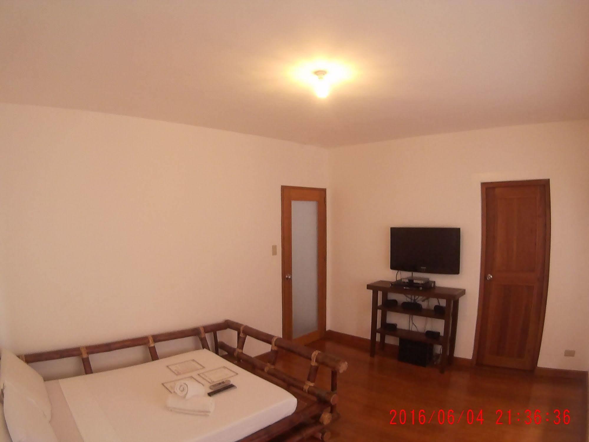 Casitas De Boracay 2*